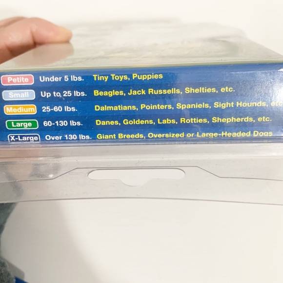 Gentle Leader Headcollar Kit with DVD Included Training Guide Stops Pulling Jump - Picture 5 of 10